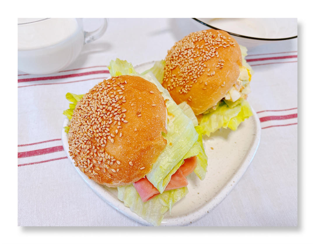 瑞利山和瑞丽安的食堂