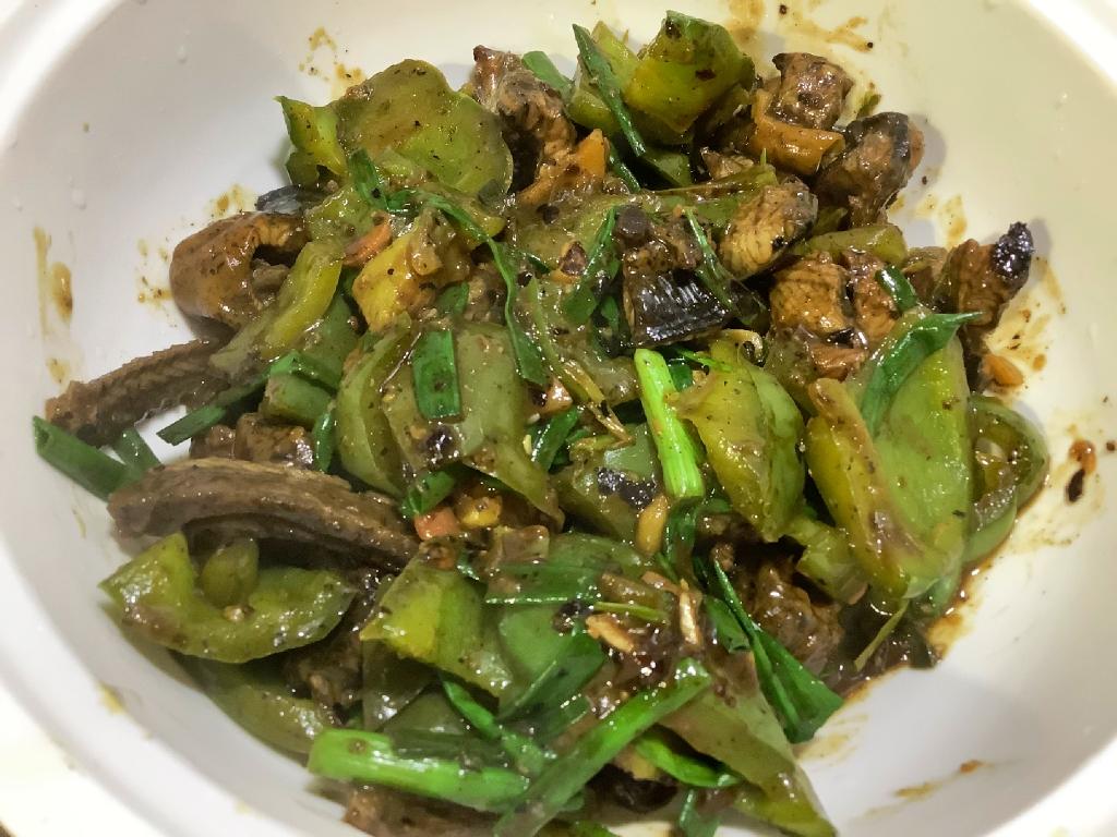 青椒炒黄鳝的做法