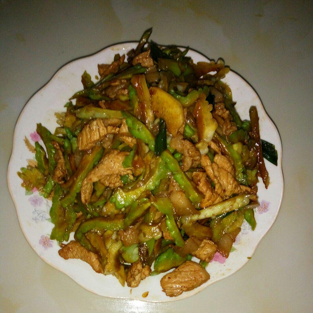 苦瓜炒肉