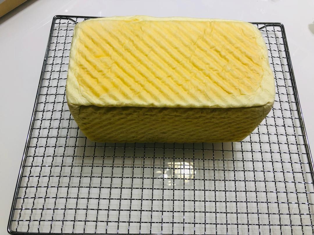 清香柔软的抹茶红豆吐司