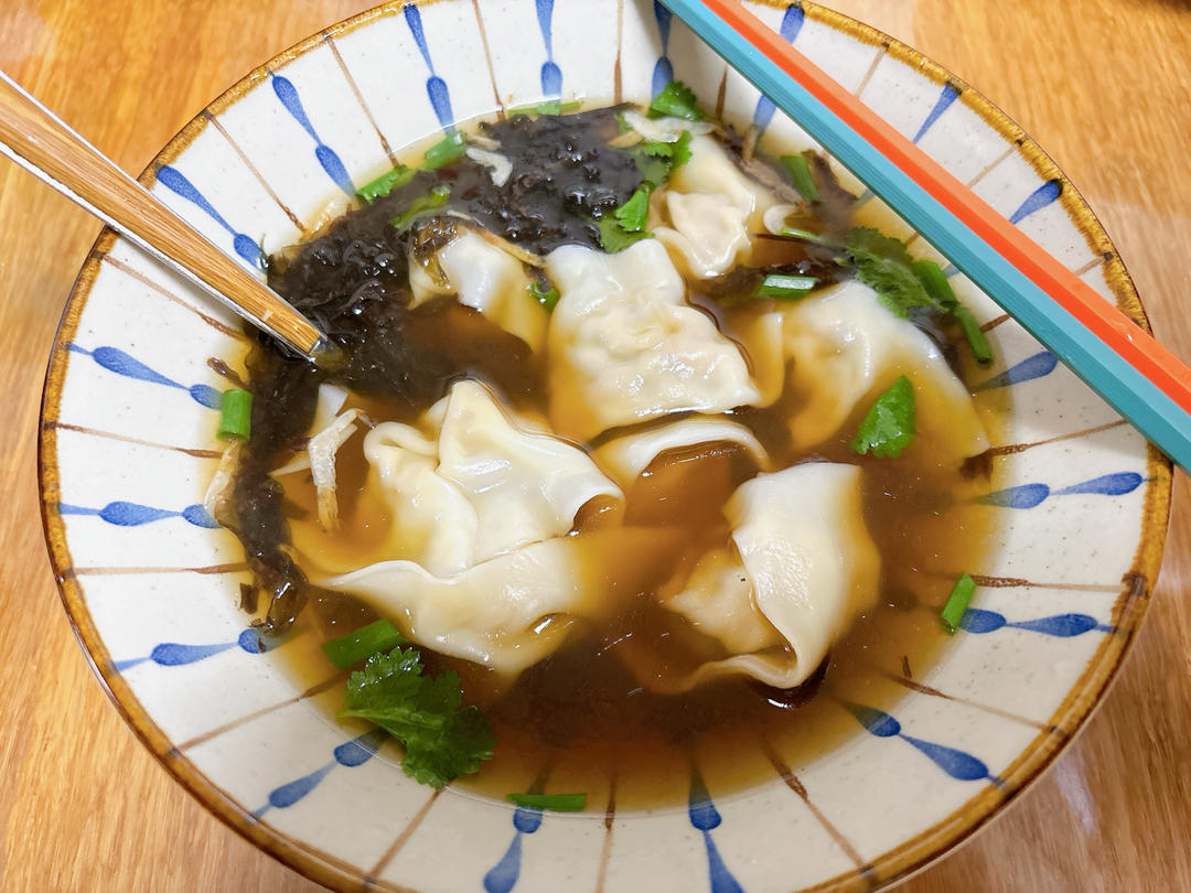 鲜肉馄饨 馄饨皮 馄饨汤底（附6种包法）