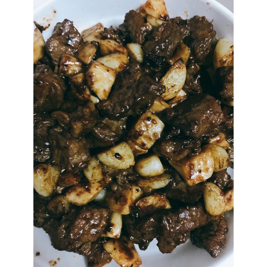 黑蒜子牛肉粒