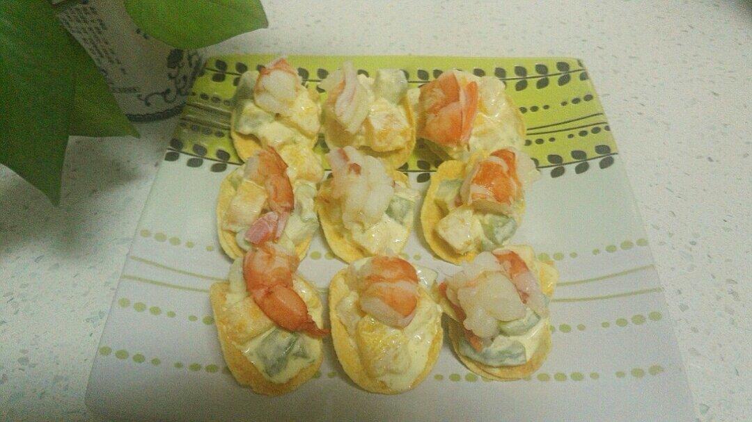 【薯片牛油果大虾沙拉】