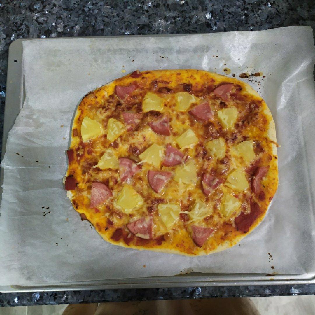 萨拉米薄底披萨 Salami Pizza