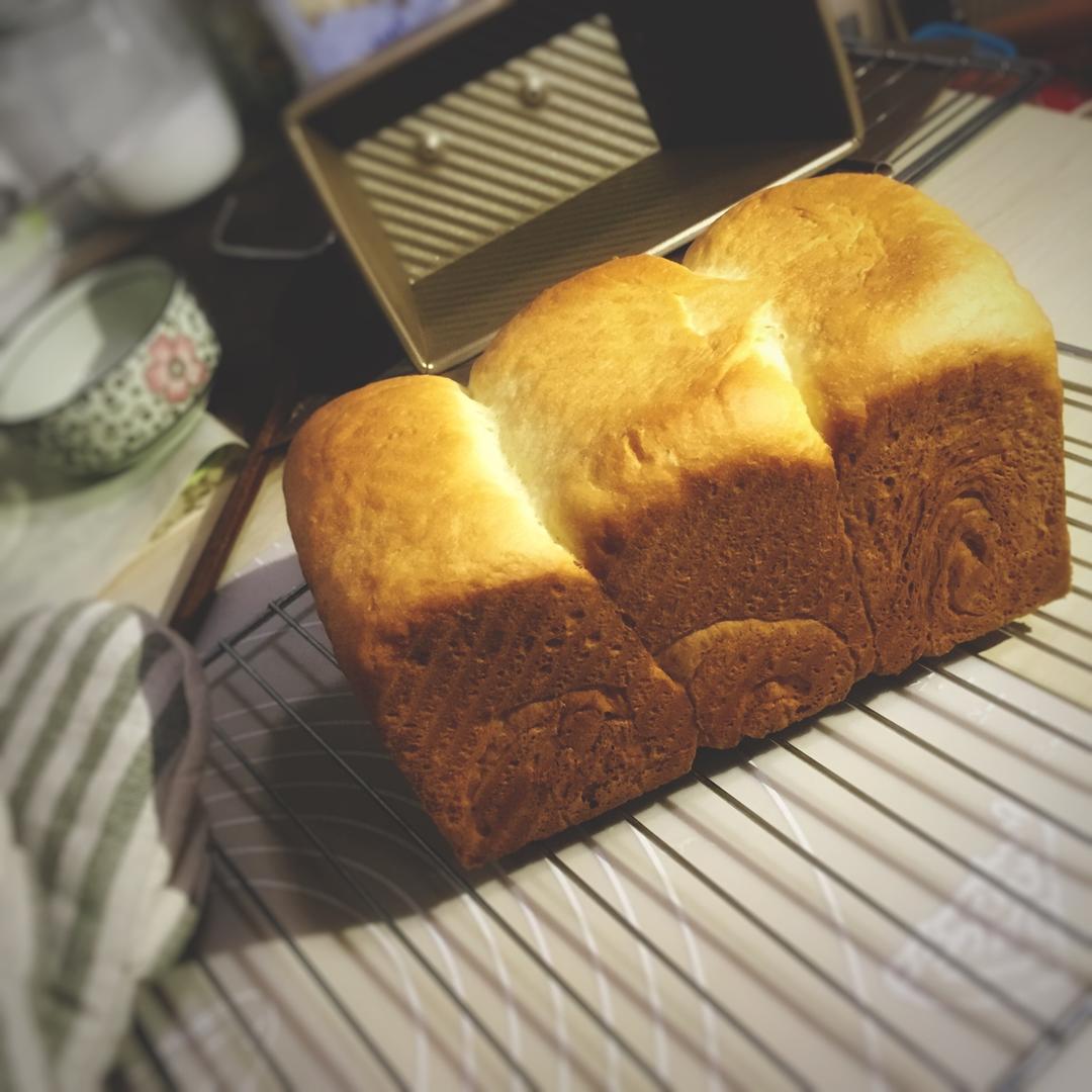 夺命软吐司(๑´ڡ`๑)超软拉丝极速方便的一次发酵吐司