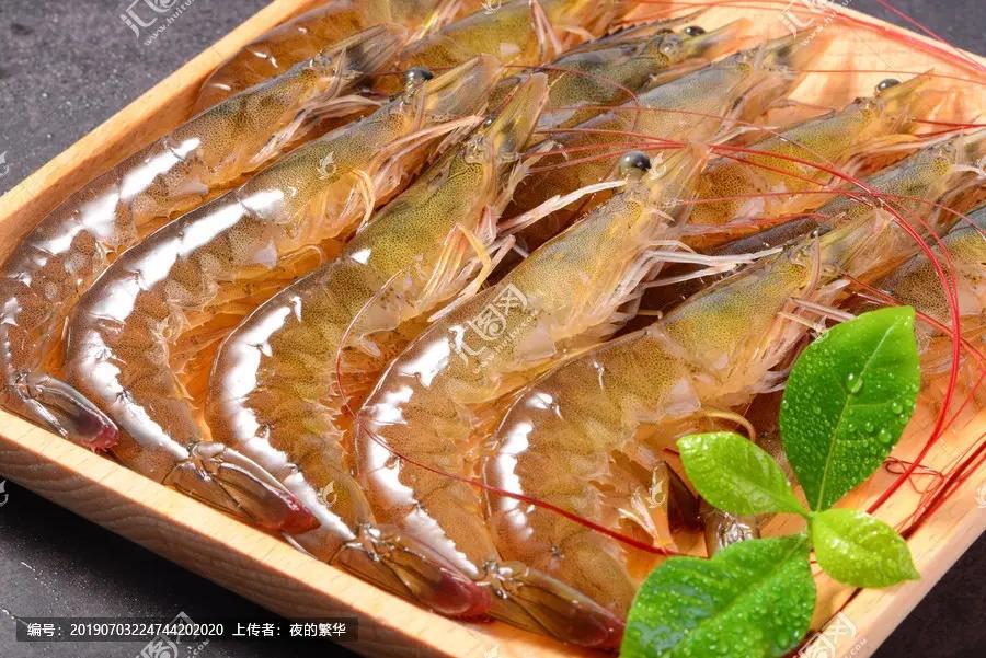 基围虾的三种做法（白灼基围虾、椒盐基围虾和油焖基围虾）的做法 步骤9