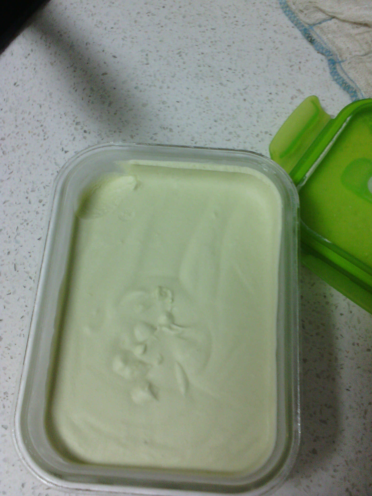 无需搅拌也无冰渣的抹茶冰淇淋