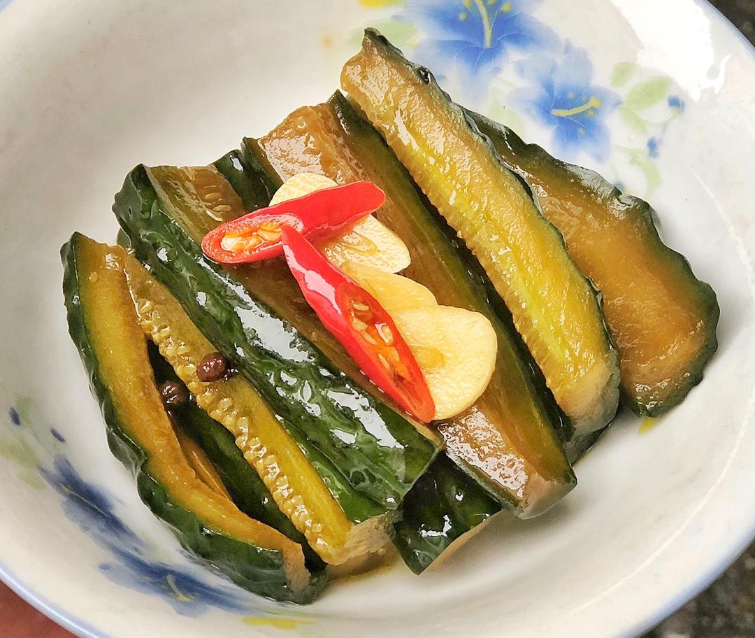脆生生清爽开胃的酱黄瓜