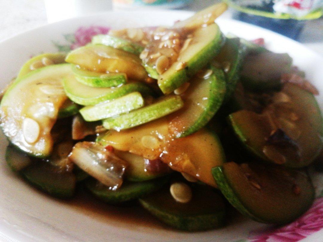 炝炒西葫芦