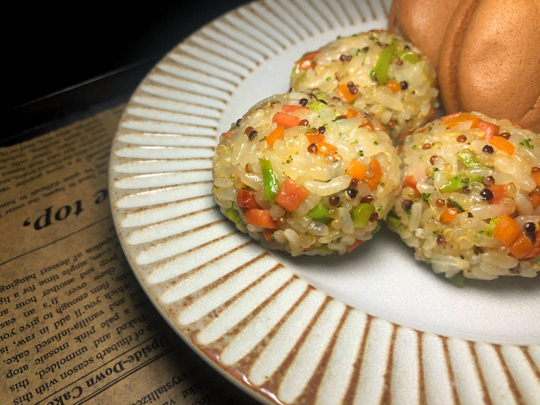 蔬菜杂粮饭团🍙