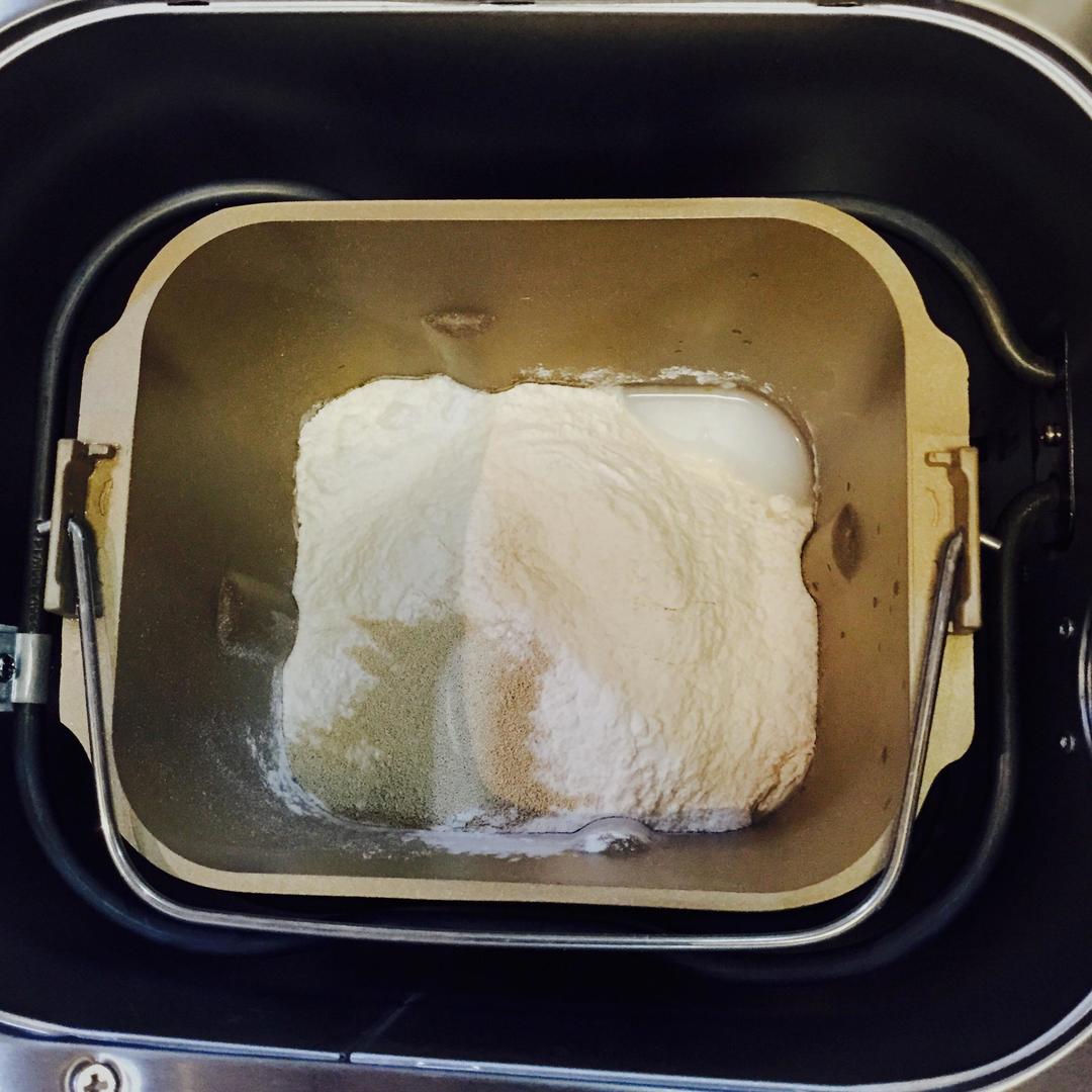 纯奶手撕吐司的做法 步骤1