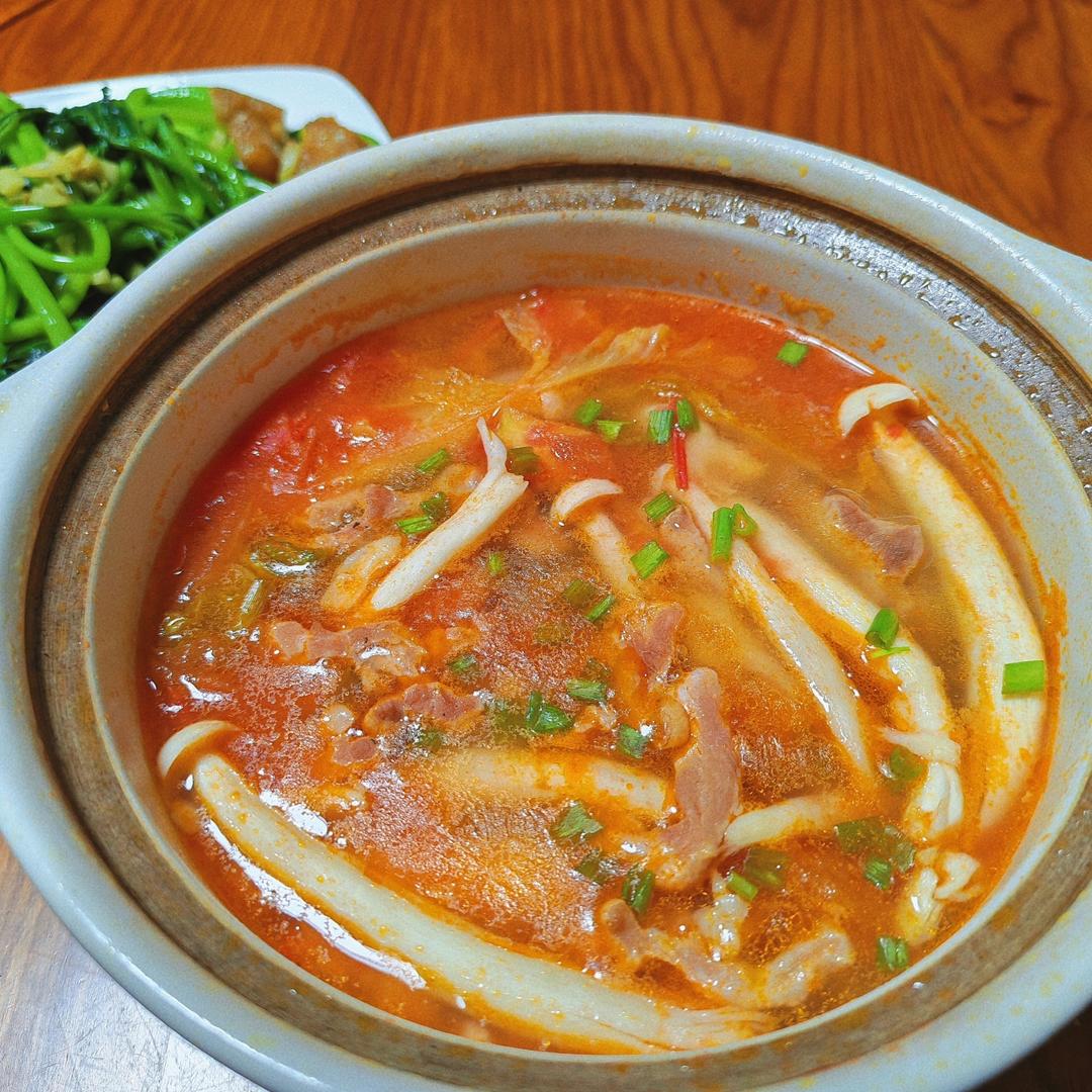 番茄滑肉煲｜酸爽开胃！肉片超级嫩滑