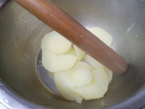 Chromo四孔锅土豆饼的做法 步骤7