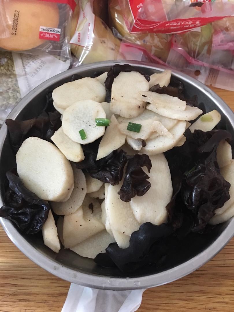 清炒山药木耳