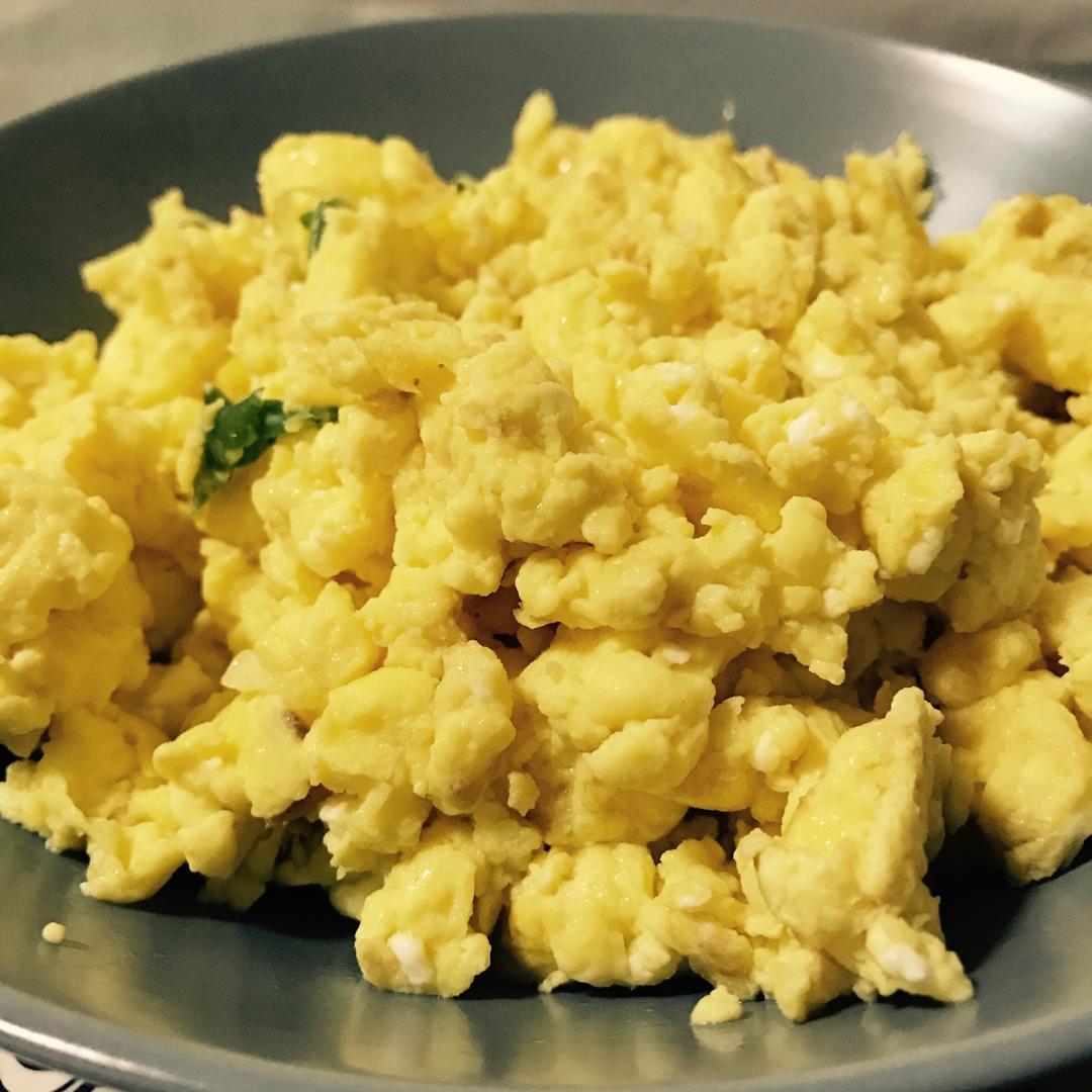 美式炒蛋 scrambled eggs