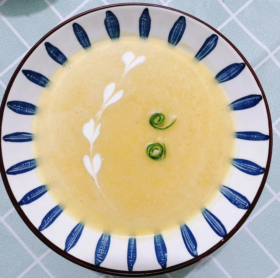 简单版奶油南瓜汤，有颜值又有营养
