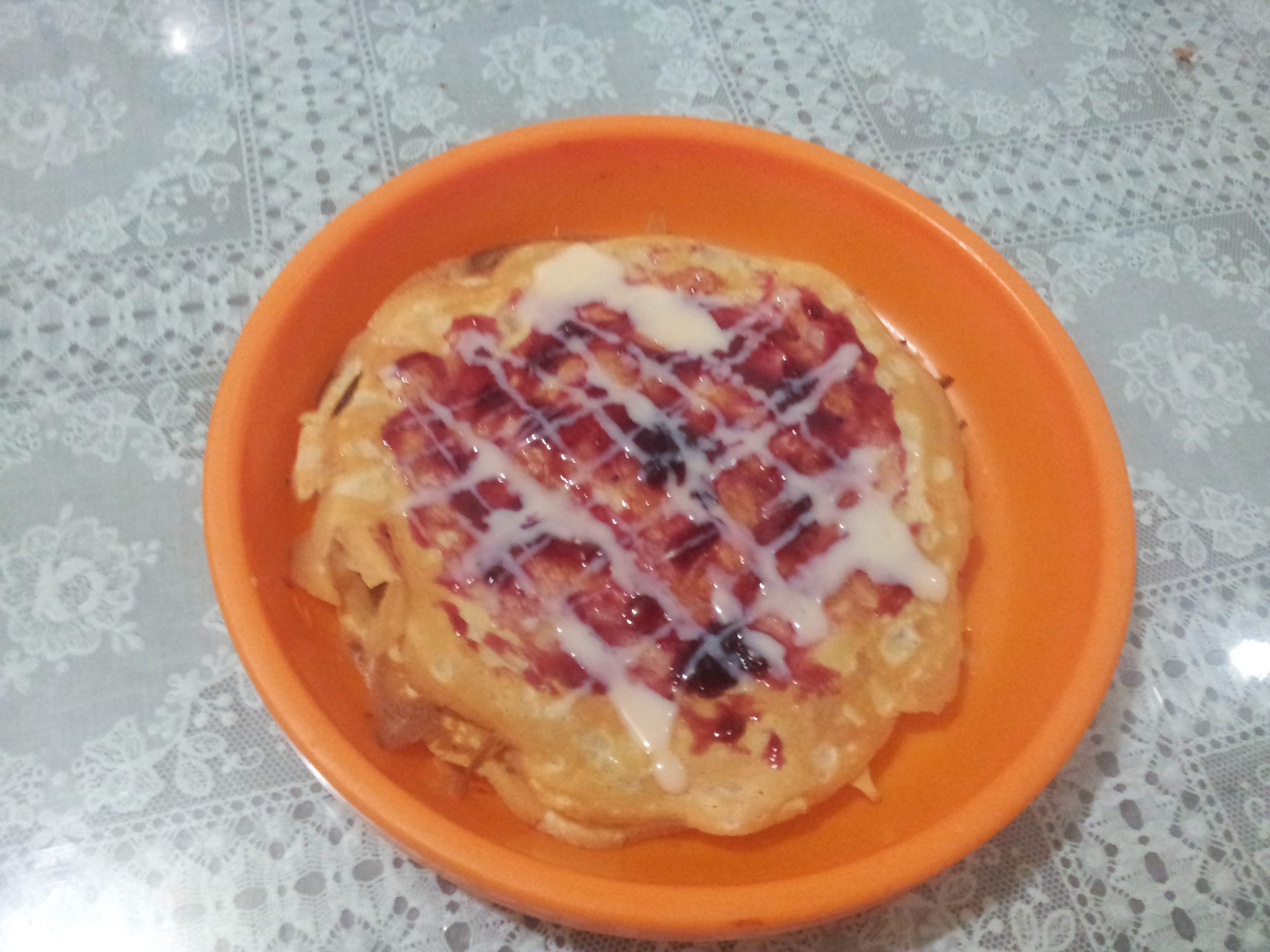 草莓奶油可丽饼