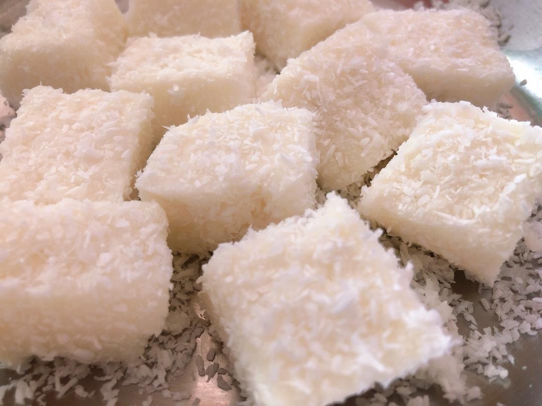 太棒啦！1个方子，做出2道口味一流的甜品！——椰奶小方&炸鲜奶