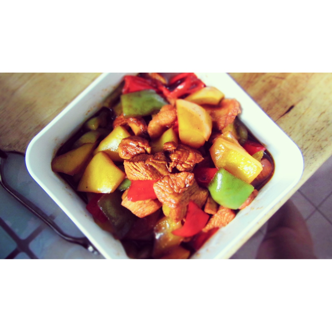 健身减肥最爱的鸡胸料理！——彩椒鸡丁