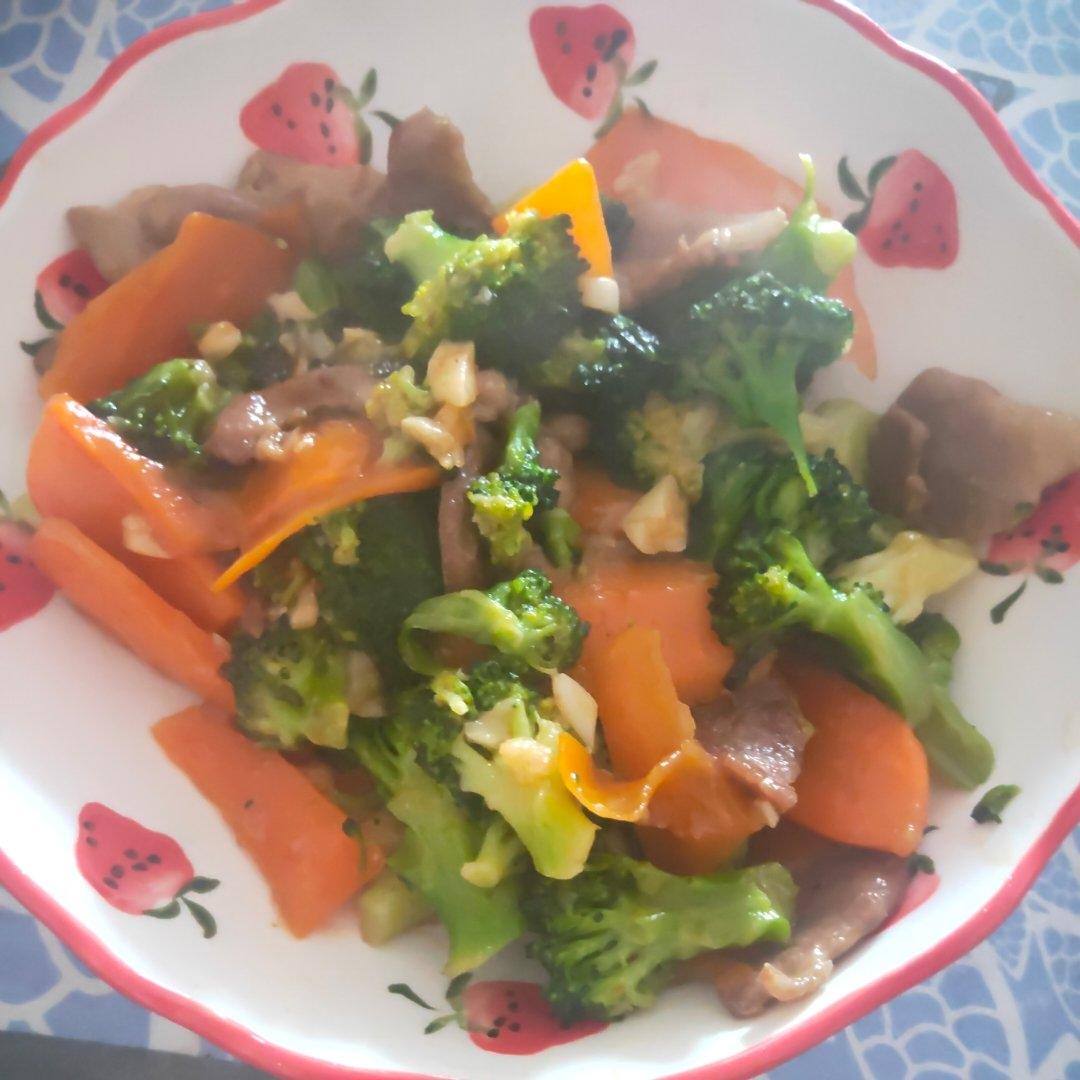 西兰花炒肉
