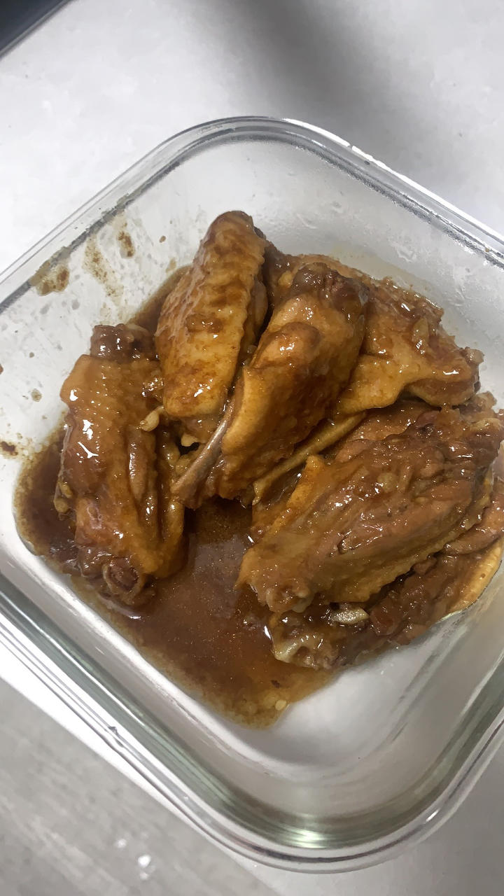 不要再可乐鸡翅了，求求你试试蒜香鸡翅吧，香味捅破天花板！