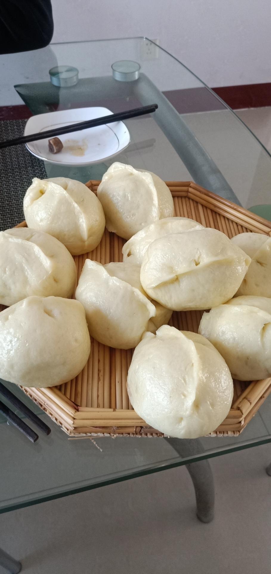 酸菜猪肉大包子