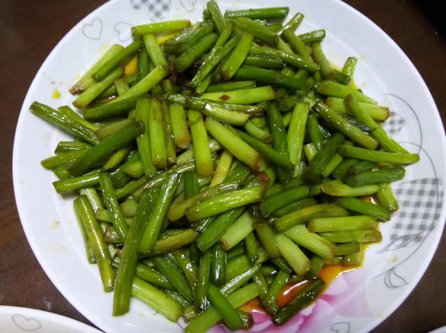 蒜薹炒肉丝
