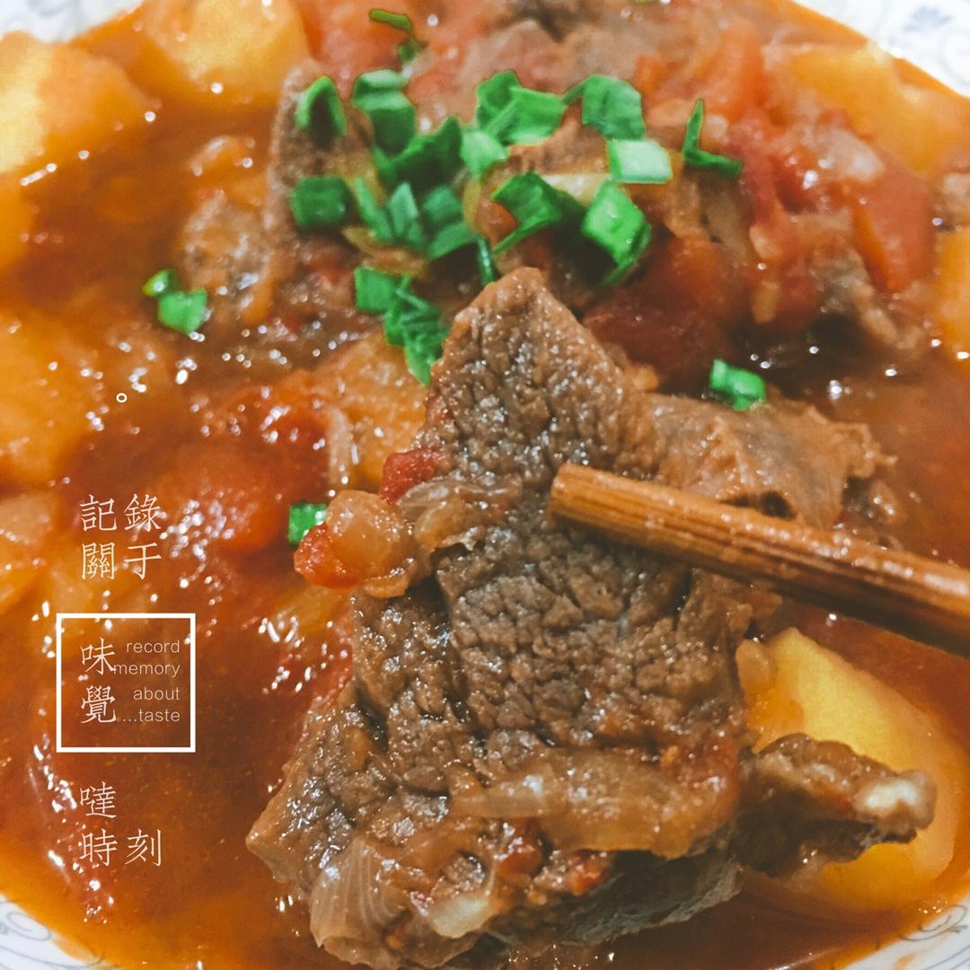 番茄牛腩(这样做牛肉不会老哦）
