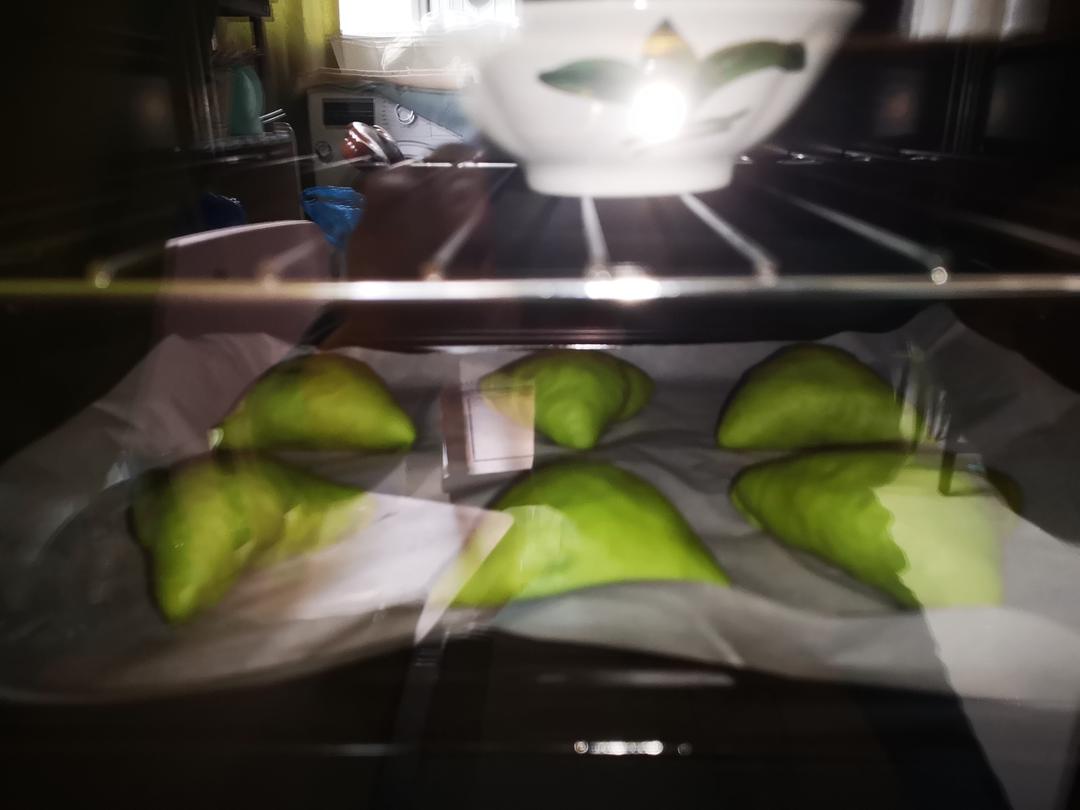 一定要试试‼️这个夏天必吃的斑斓奶香软欧包