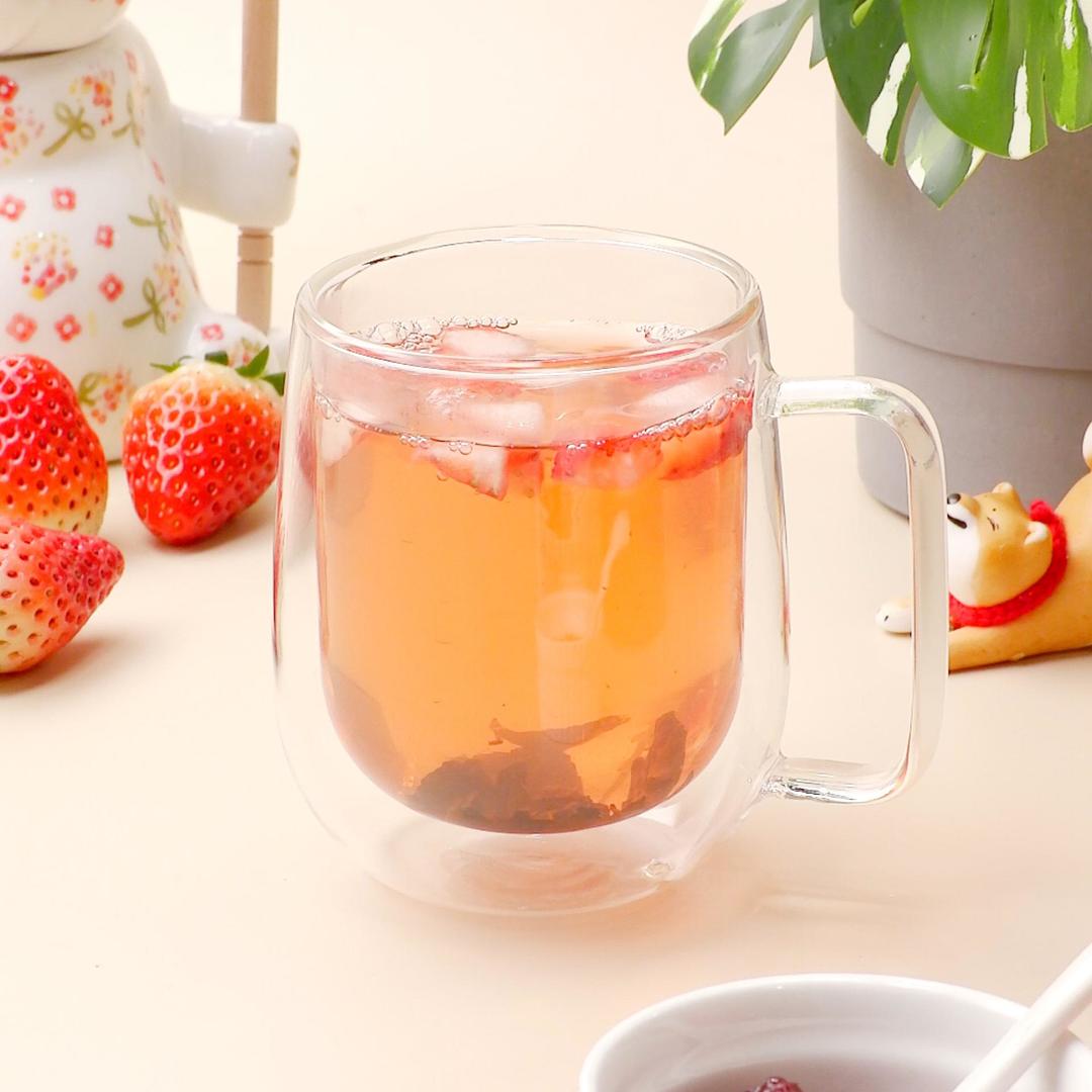 草莓红茶的做法