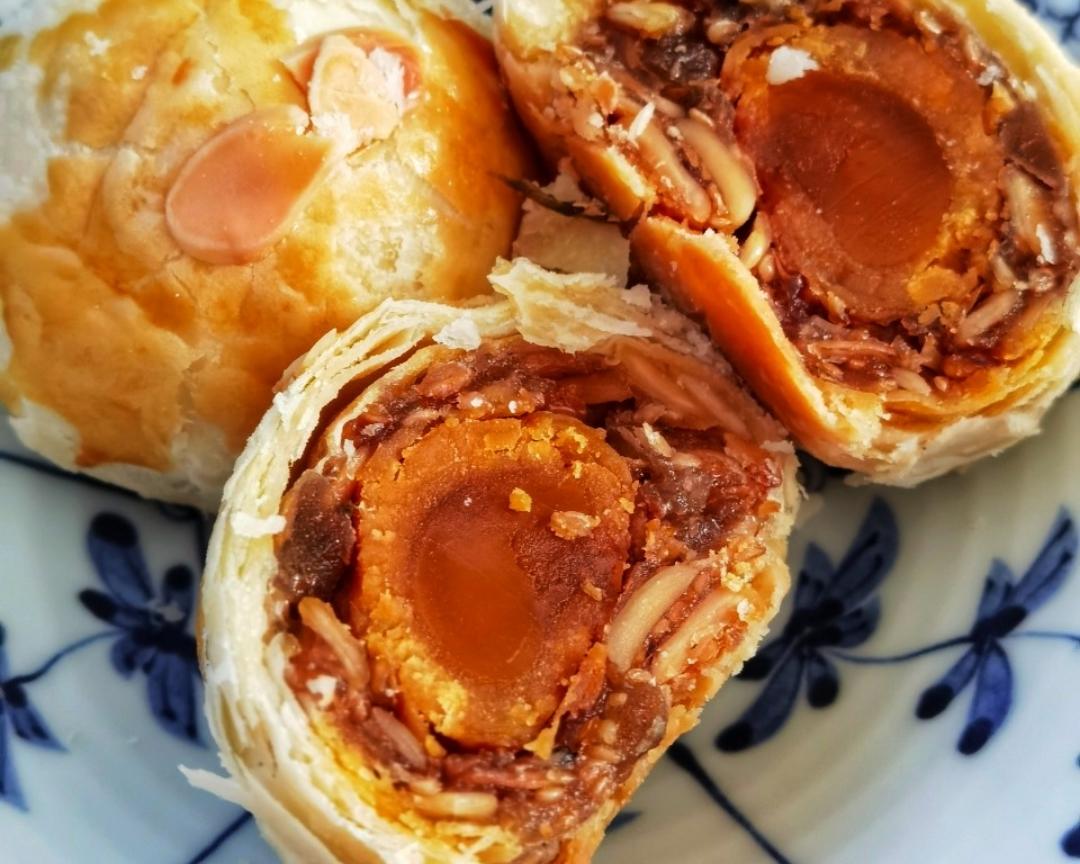 我的中式酥皮点心--蛋黄五仁酥的做法