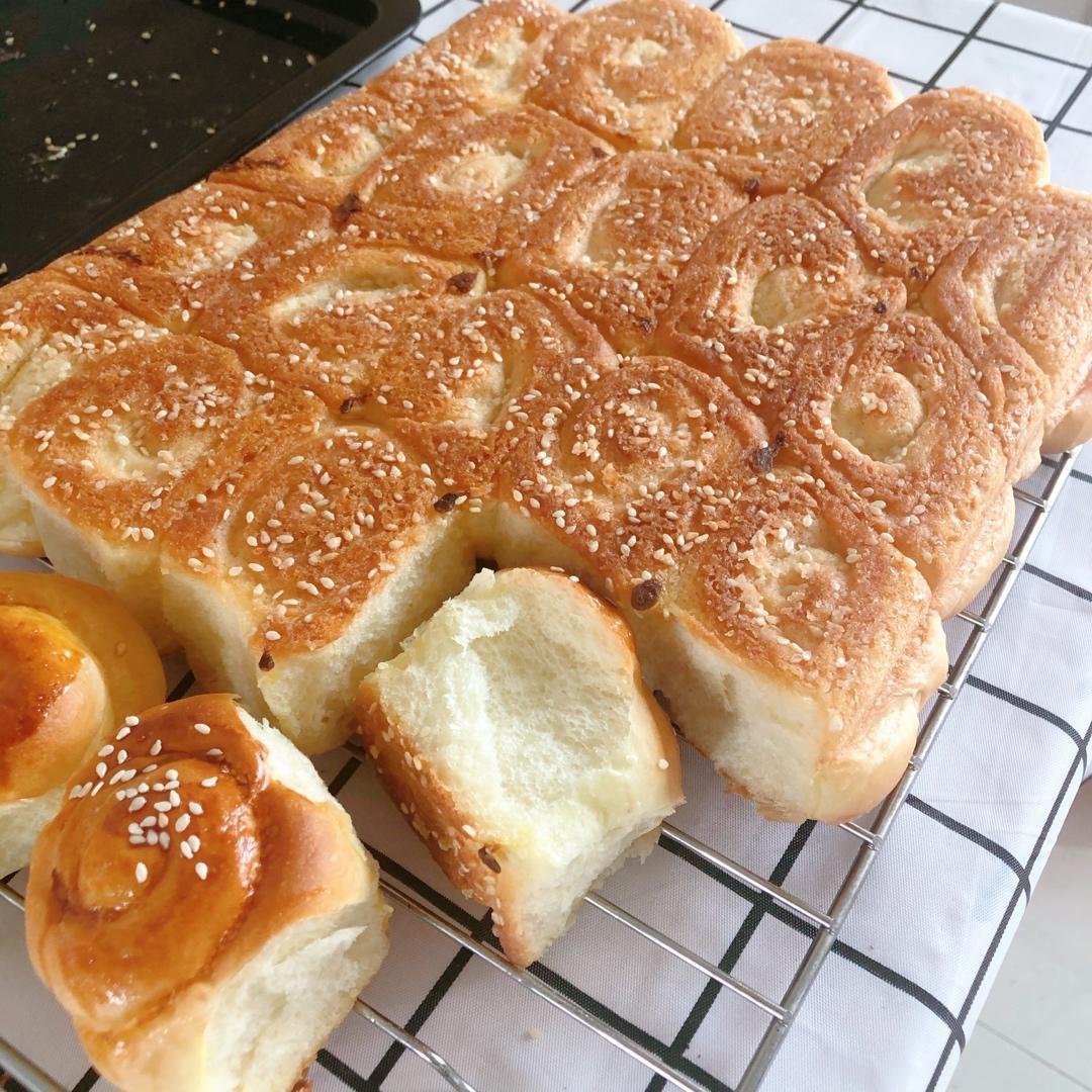 脆底蜂蜜小面包