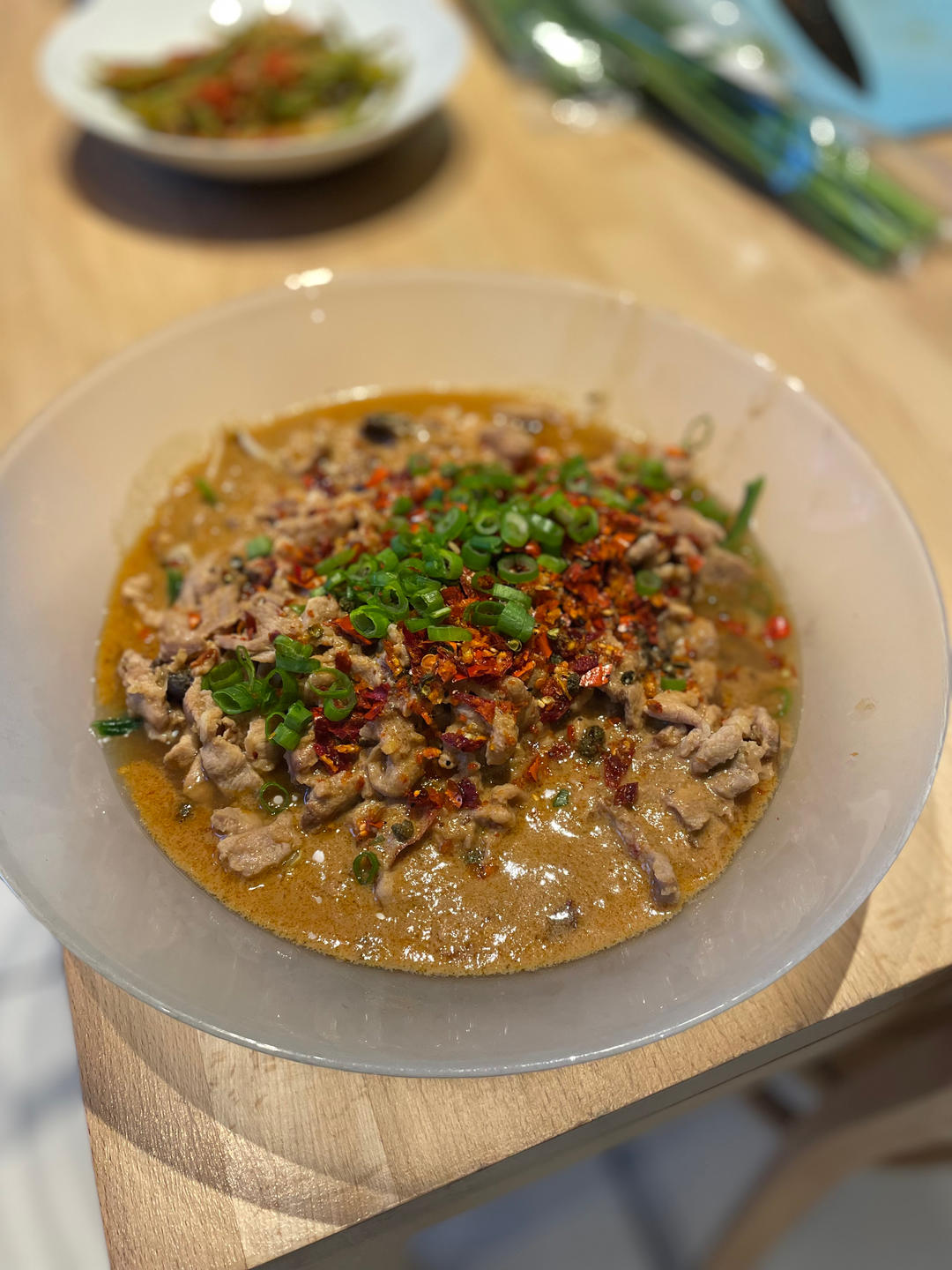 厨师长教你：“水煮肉片”的正宗做法，这味道真的很四川