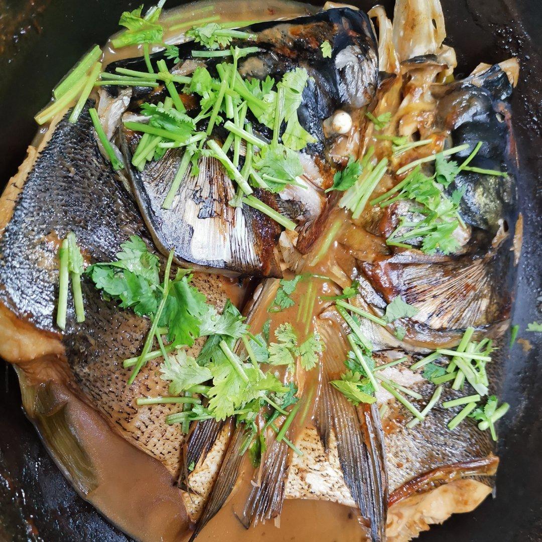红烧鱼头