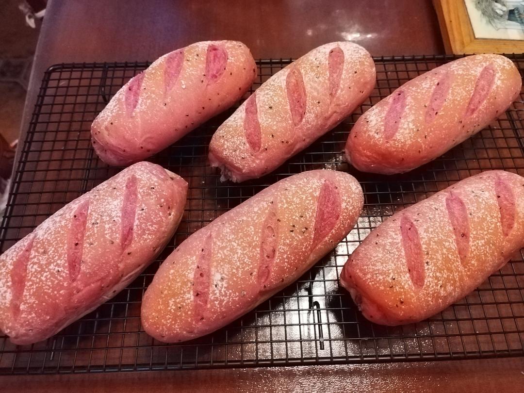 现在火龙果像不要钱一样！趁便宜火龙果面包吧