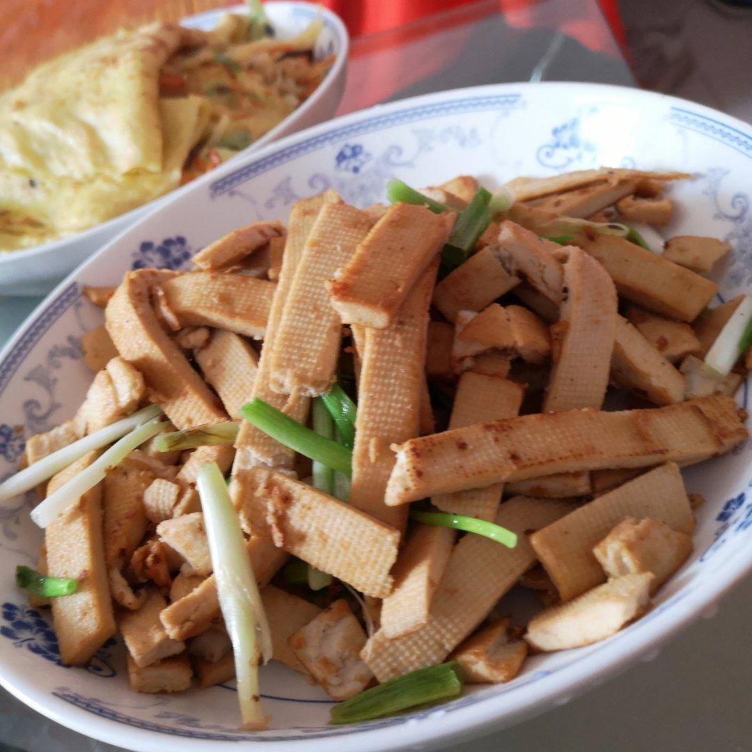 快手家常菜——葱香豆干