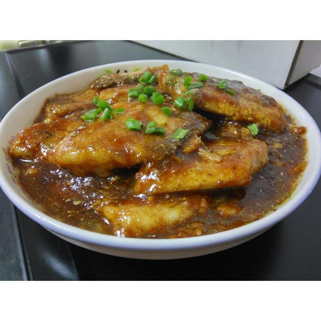 酱烧带鱼（据说是“人民大会堂”的方子）