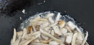 姬松茸排骨饭的做法 步骤9