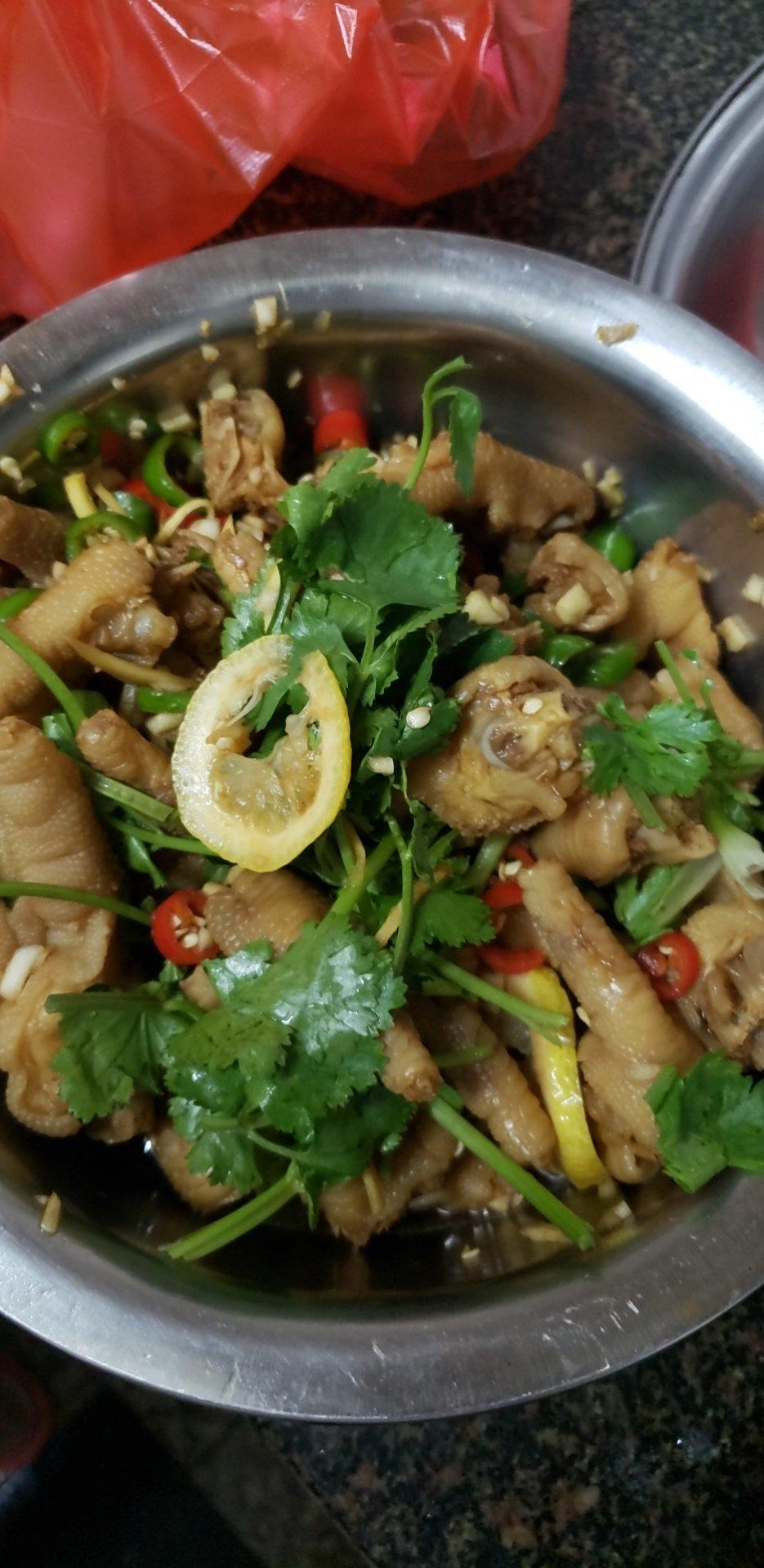 停不下来的秘制凉拌鸡爪