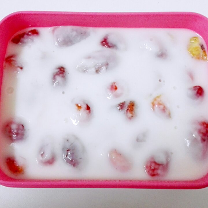 日本大热的草莓牛奶羊羹