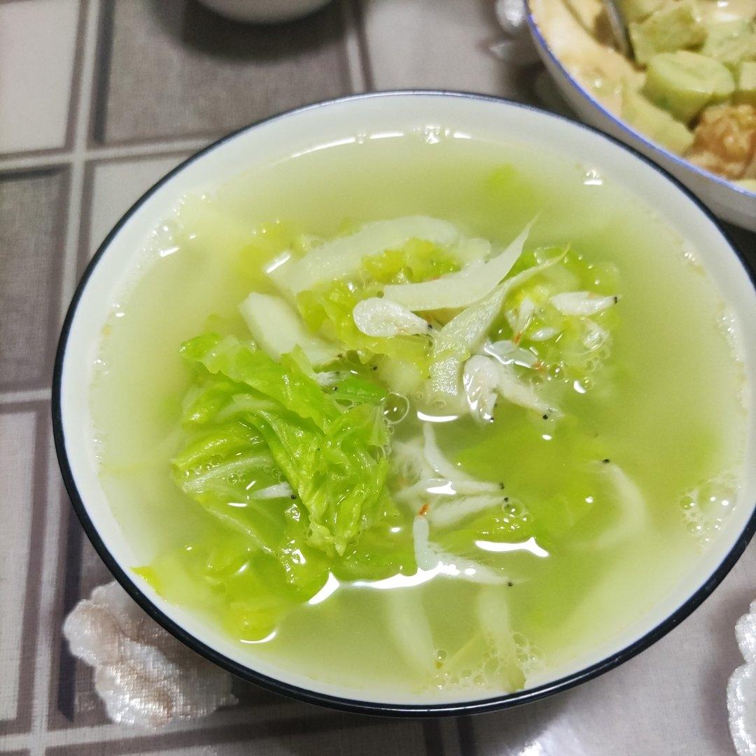 虾皮炒白菜，鲜的很啊