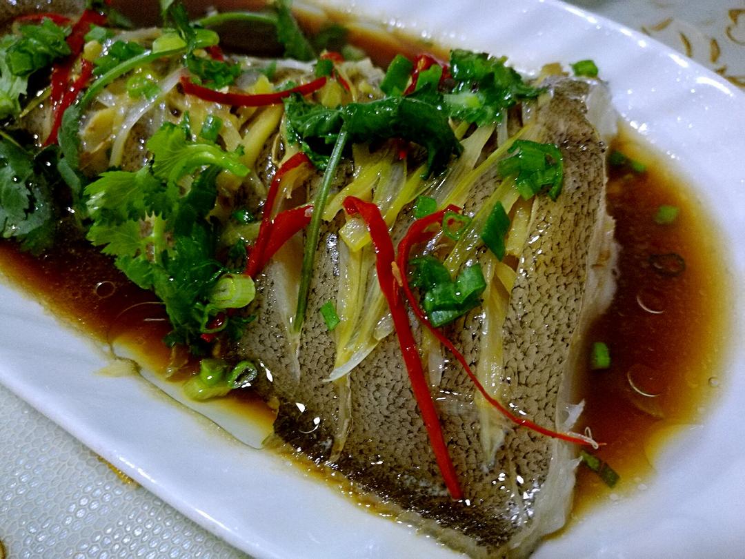 孟孟cookhouse做的清蒸蝶鱼