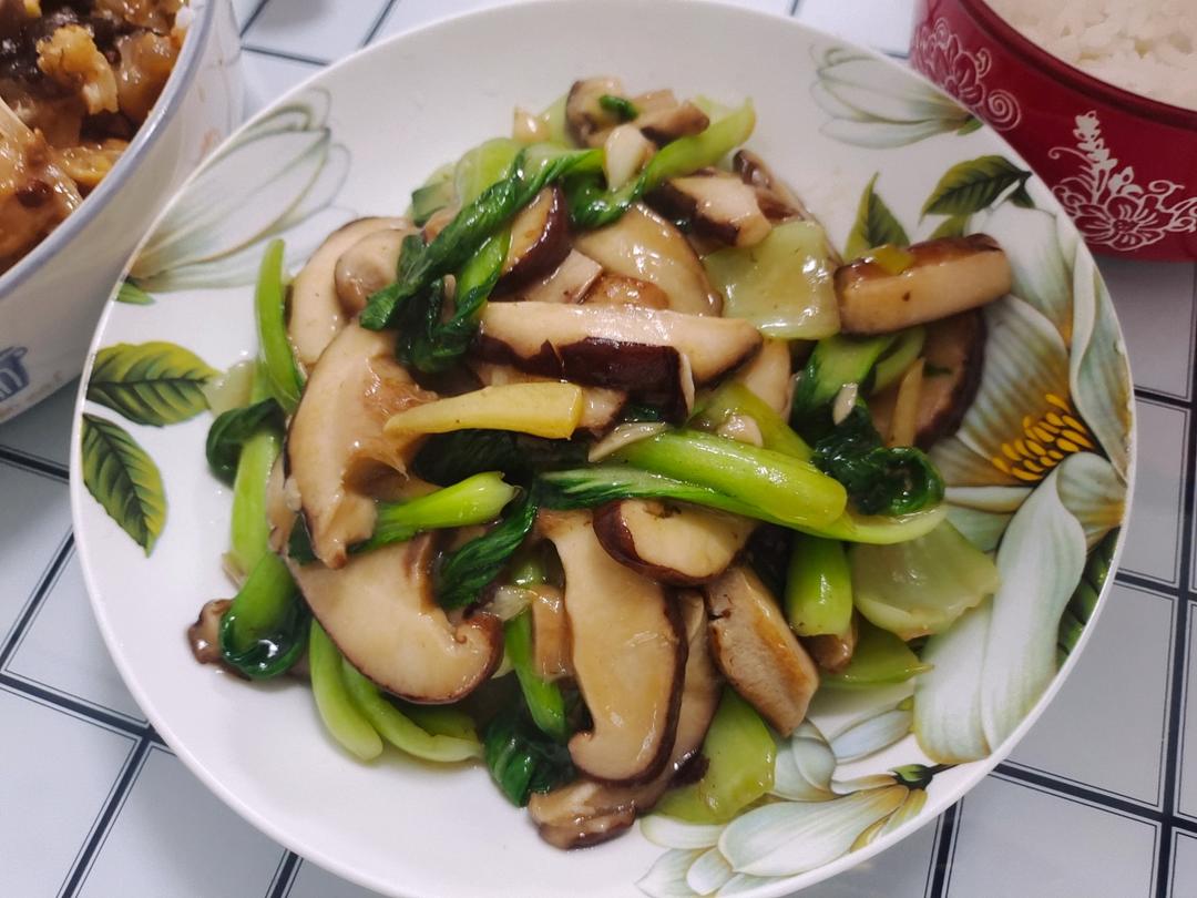 香菇油菜（简单快手）