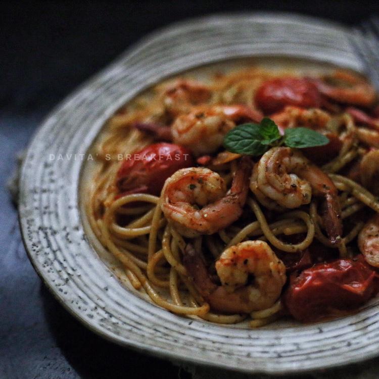番茄鲜虾意面