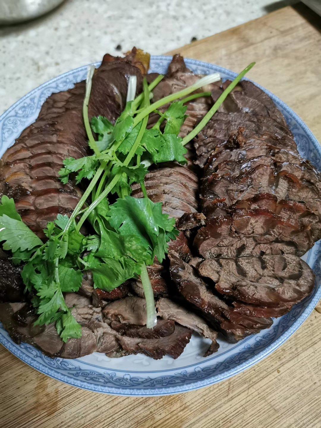超简单卤牛肉 电饭煲版