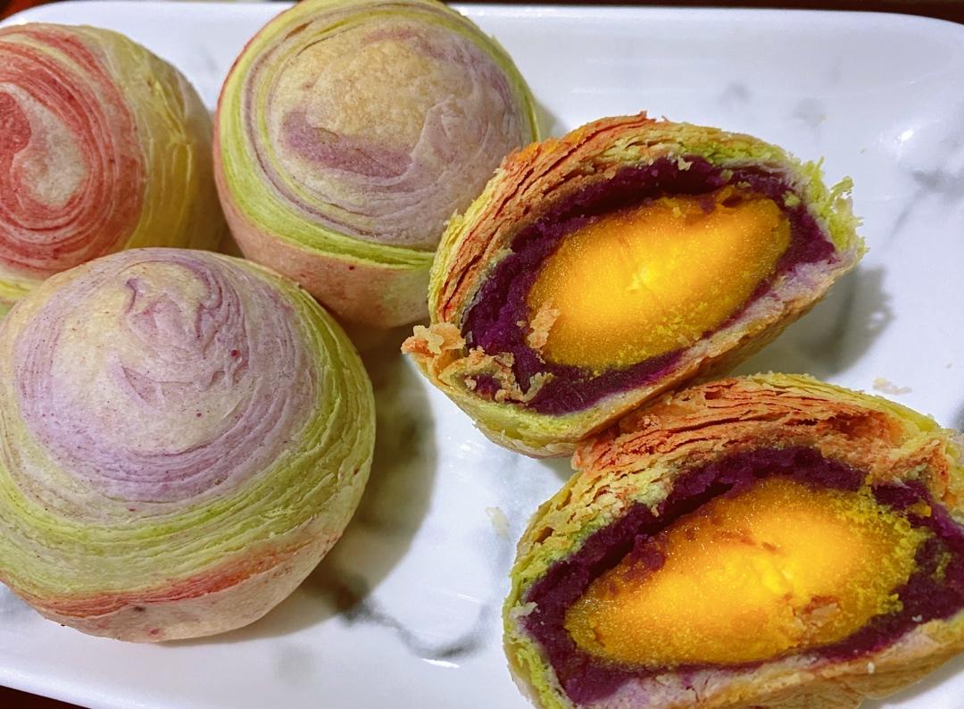 和彩虹一样美腻的彩色紫薯蛋黄酥~~附紫薯馅的做法