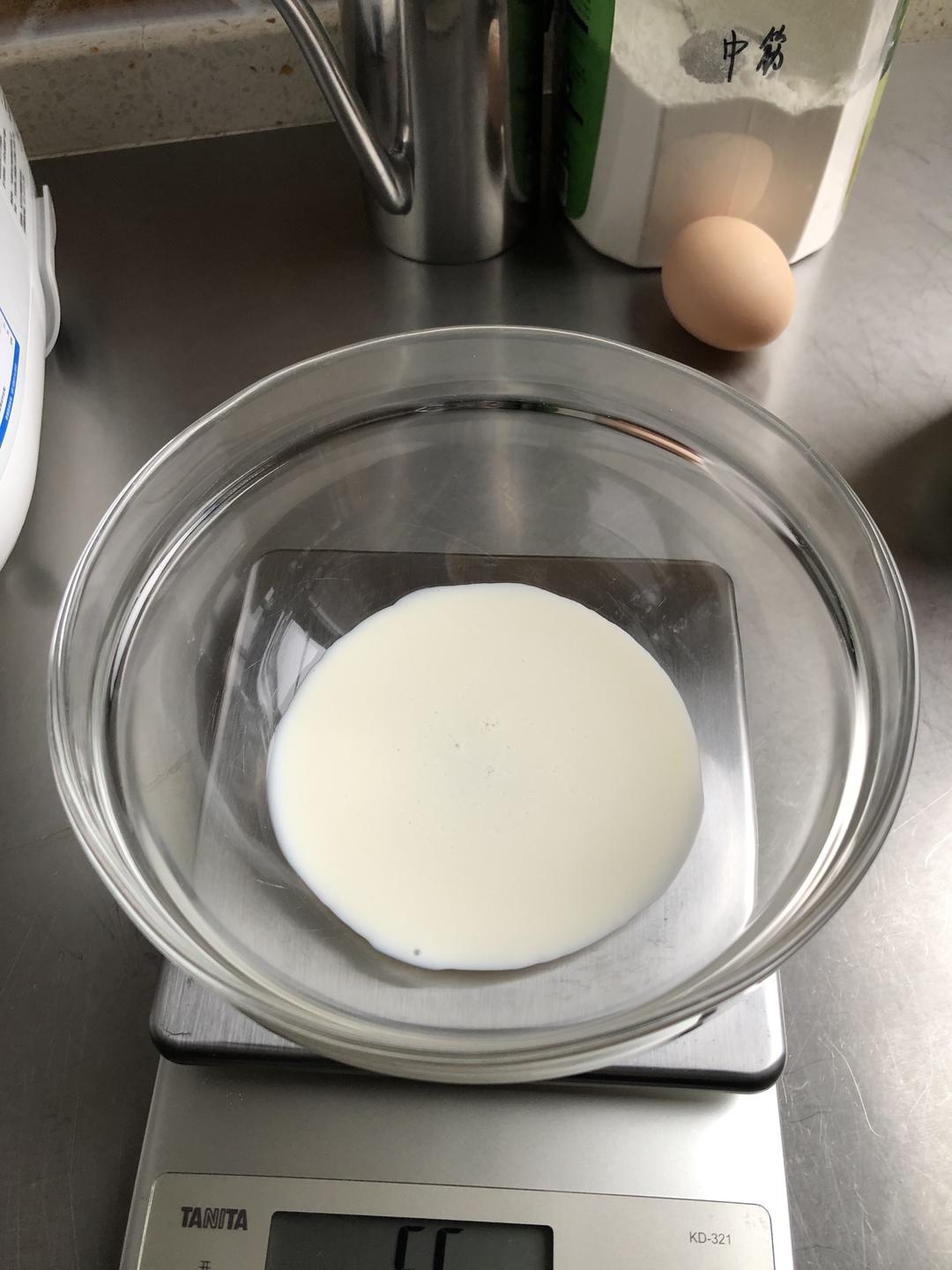 纯奶手撕吐司的做法 步骤1