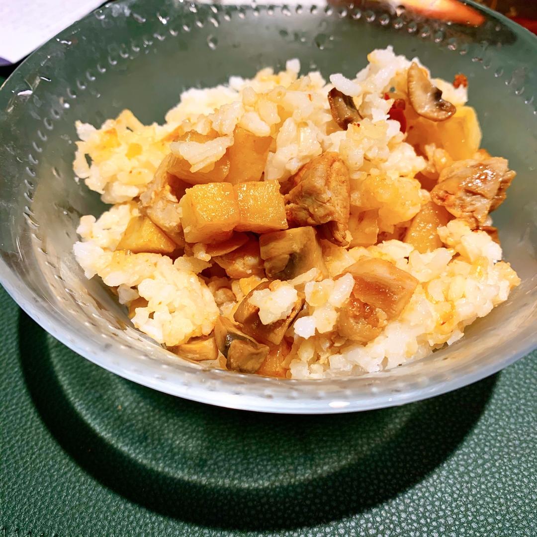 土豆焖饭（电饭锅版）