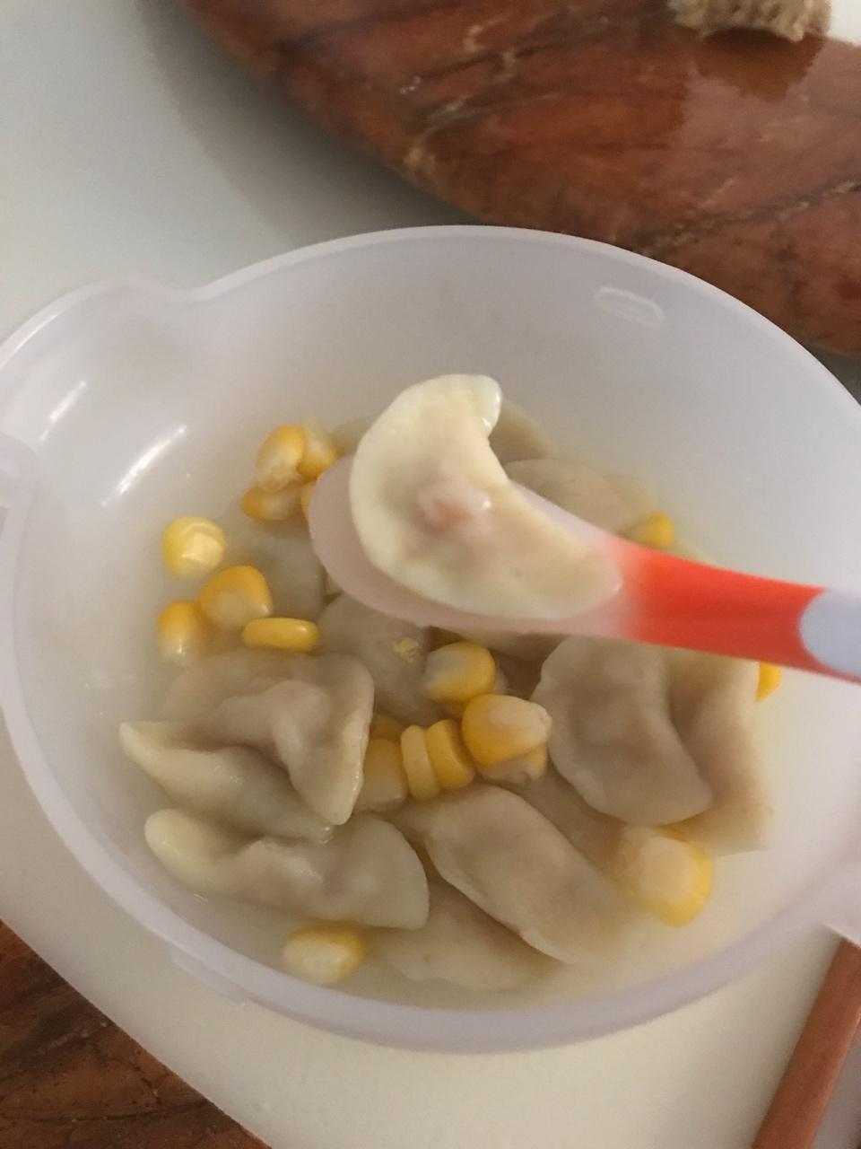 饺子 迷你小水饺(宝宝辅食版) 苏筱琳做的迷你小水饺(宝宝辅食版)苏筱