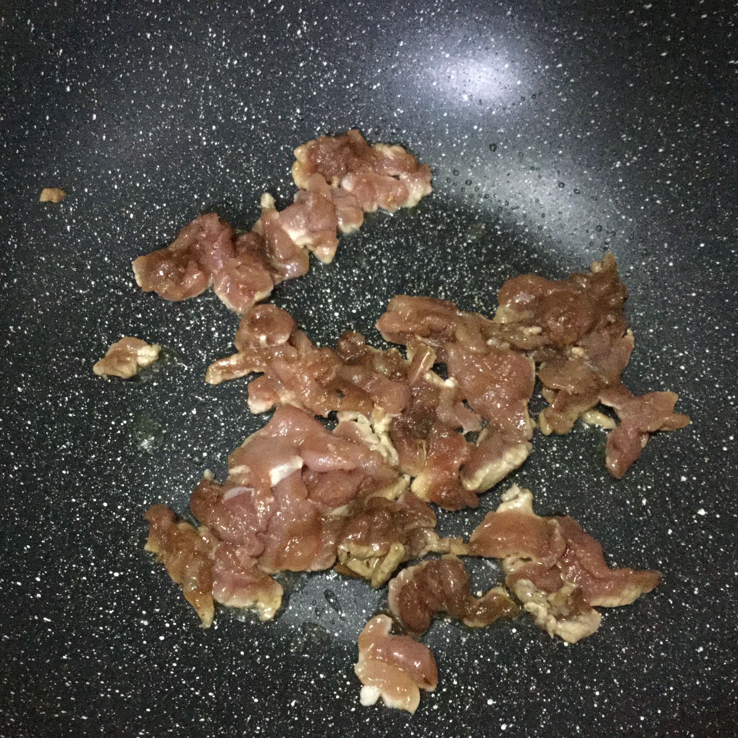 草菇炒肉片的做法 步骤11